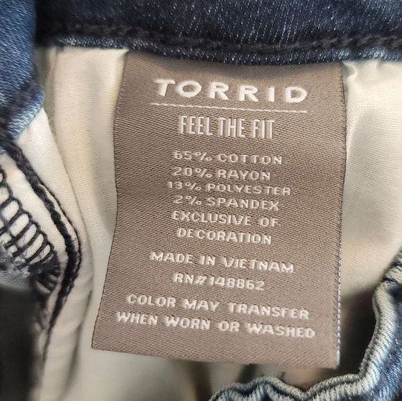🆕️ Torrid Pull On Boyfriend Straight Super Soft Mid Rise Jeans in Venus - 2X - Picture 9 of 14